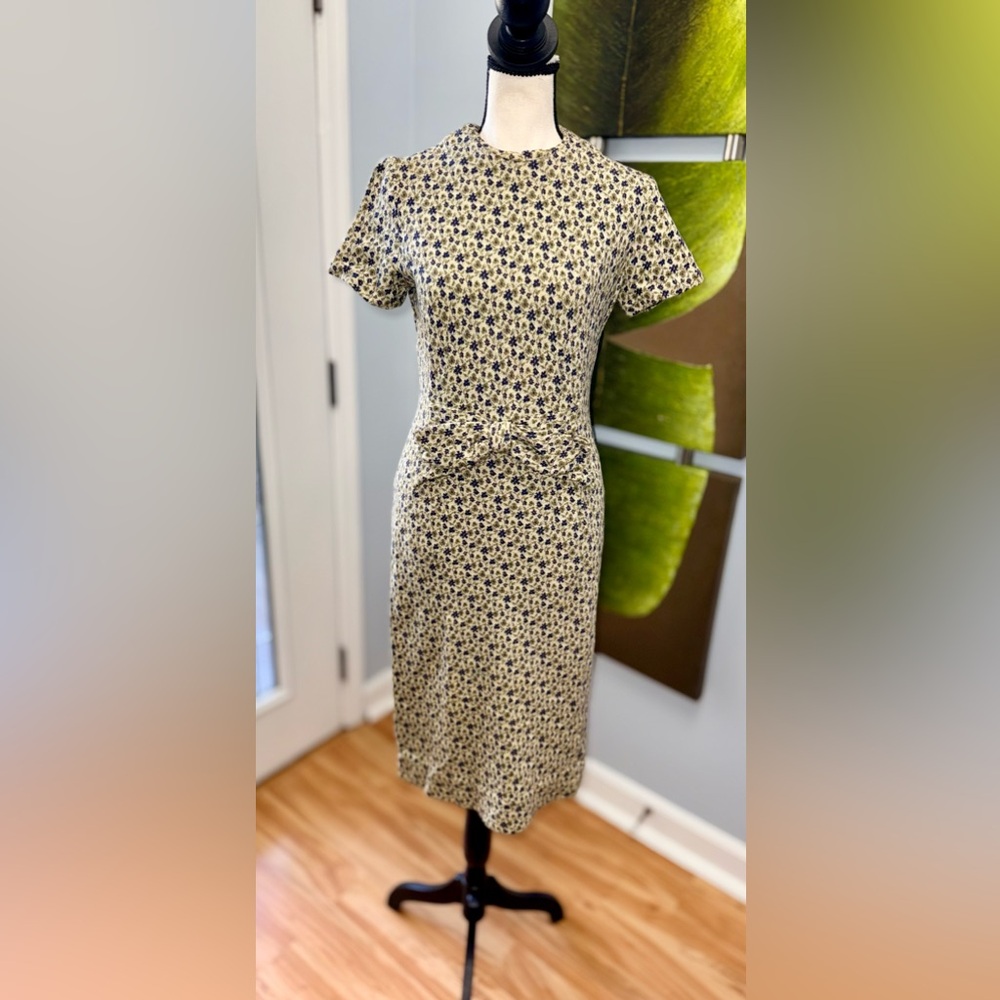 Vintage Mod Stacy Ames Flower Fitted Knit Dress With Bow at Waist!